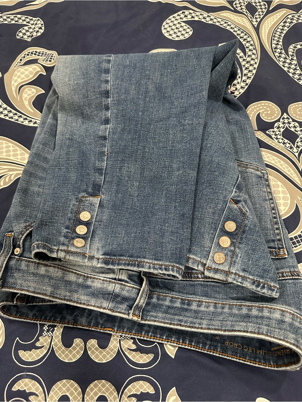 Chico's Straight-Leg Midwash Denim Jeans with Button Hem (Chico size 3P/16)